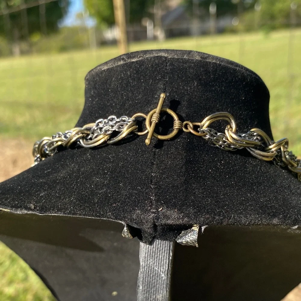VTG Chain Necklace - Picture 2 of 3
